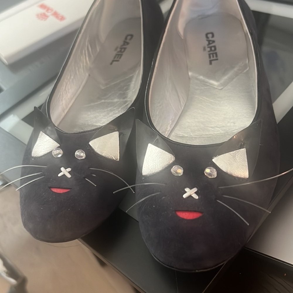 COPY - Carel vintage kitty flats
